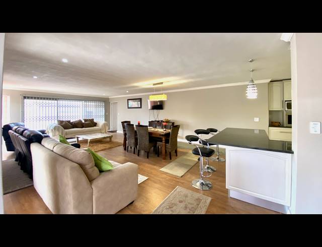 3 BEDROOM HOUSE FOR SALE IN PORT OWEN